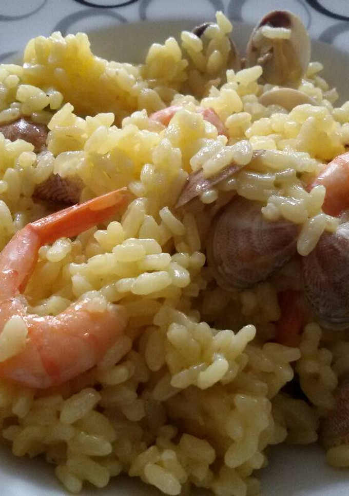 Una foto de Arroz a la marinera