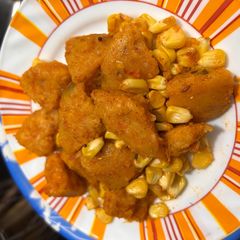 A picture of Rava idli chat.