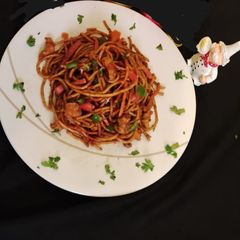 Schezwan chicken chow mein A picture of Schezwan chicken chow mein.