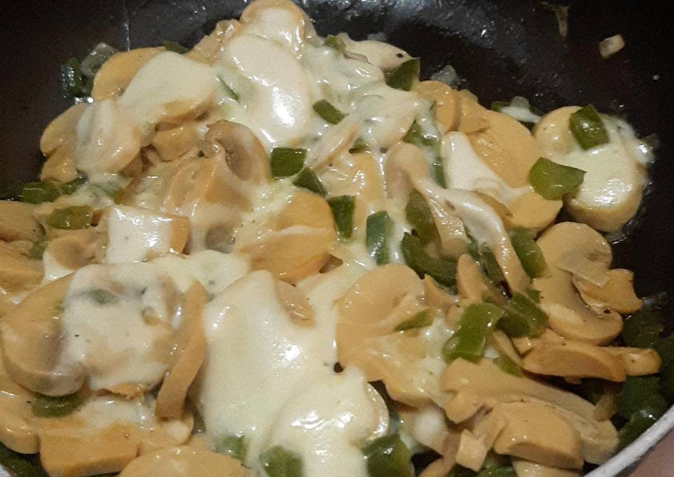 Hongos con queso mozzarella