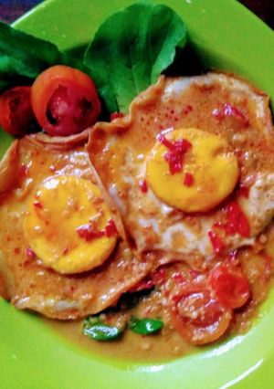 Foto resep Telur Ceplok Mata Sapi Bumbu Pedas