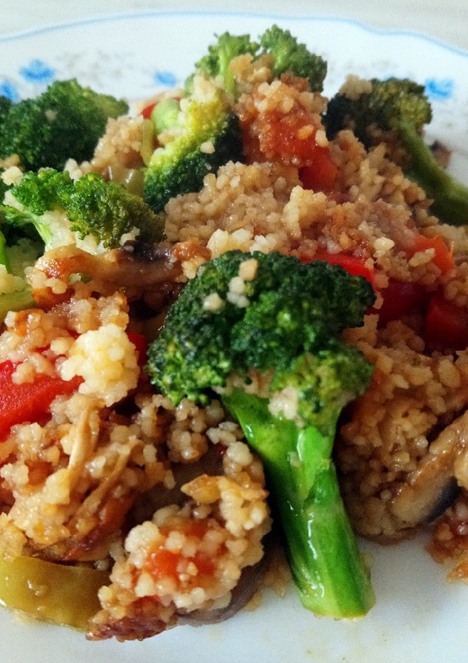 Una foto de Cus cus con verduras picante