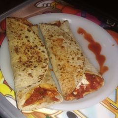 A picture of Veggies wrap.