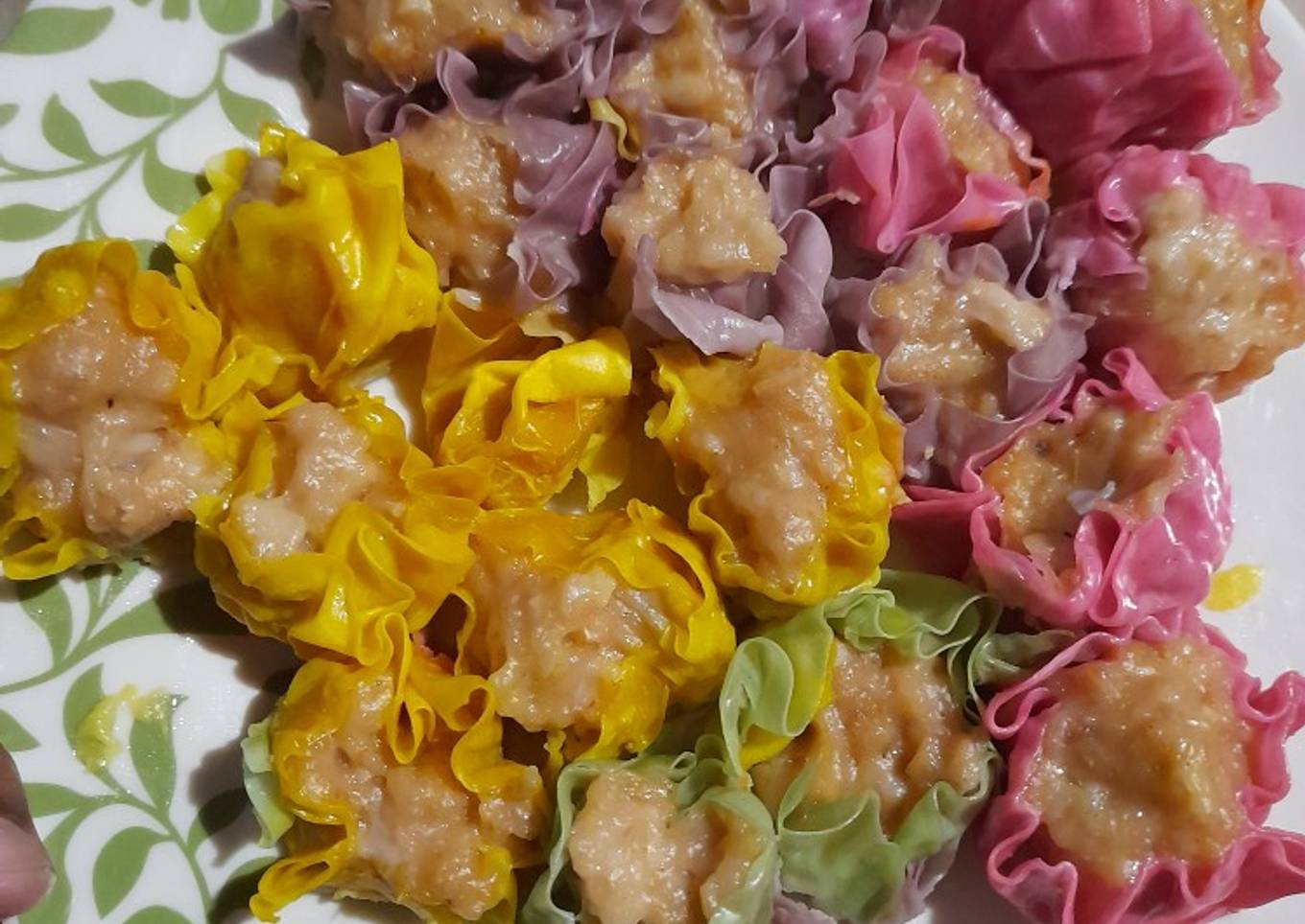 Siomay ayam warna warni