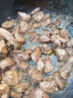 صورة لوصفة سودة دجاج بالفخارة على الفحم 😋😋