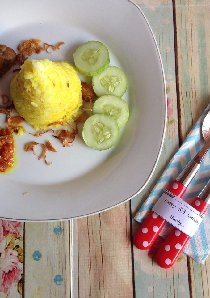 Foto resep Nasi kuning praktis