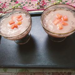 Papaya, banana and chia seeds Smoothie A picture of Papaya, banana and chia seeds Smoothie.