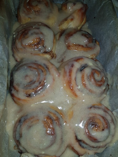 Cinnamon roll (fahéjas-vaníliás-fehércsokis csiga) recept fotója