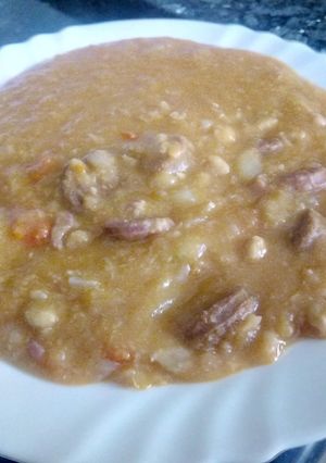Foto principal de Potaje de Garbanzos y chorizo