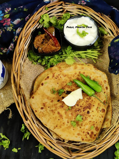अजवाइन पराठा(ajwain paratha recipe in Hindi) रेसिपी मुख्य फोटो