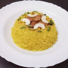 A picture of Peeley Meethe Chawal.