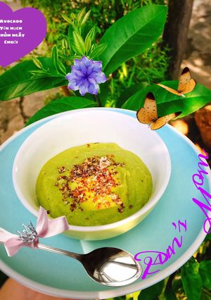 Hình của món Smoothies bowl (yến mạch- chùm ngây- avocado- chuối).