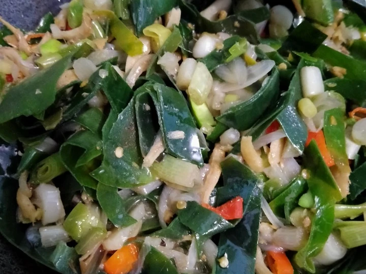 Cara Mudah Menyiapkan Resep Tumis Daun Kencur Muda yang Lezat Anti Ribet, Lezat