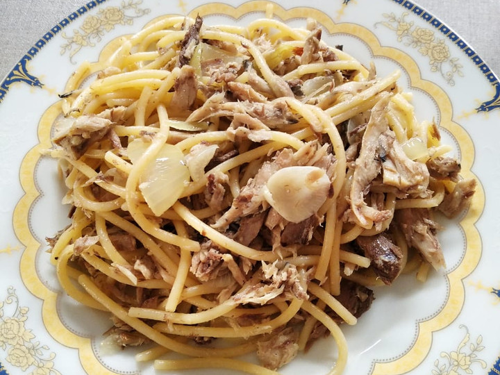 Langkah Mudah untuk Menyiapkan Spaghetti Tuna Aglio e olio yang Sempurna