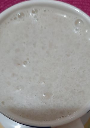 Una foto de Quinua con leche fresca y leche condensada