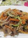 Linguine alle Verdure con Funghi Champignon e Salsa di Soia