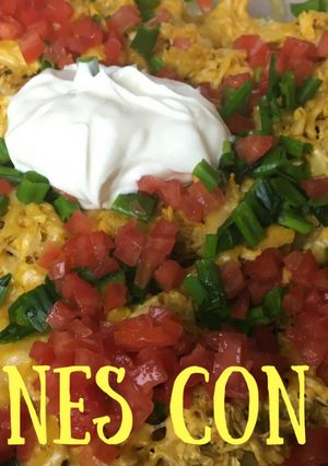 Una foto de Tostones con pollo