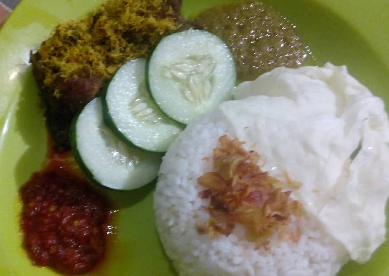 Nasi Srundeng Bebek Bumbu Kuning