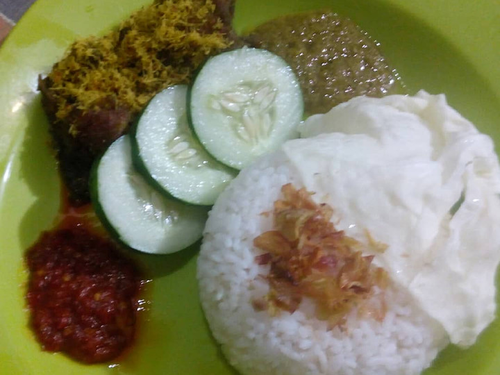 Standar Resep termudah membuat Nasi Srundeng Bebek Bumbu Kuning yang sesuai selera