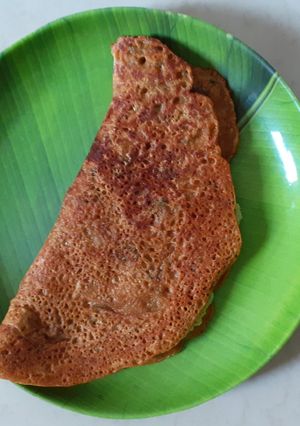 चिझी चिला(Cheesy Chilla Recipe In Marathi) रेसिपी चे मुख्य फोटो 
