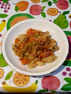 Una foto de Trinchado de verduras con jamón serrano