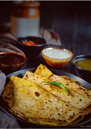 A picture of Aloo Paratha.