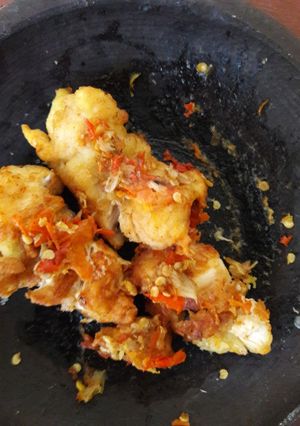 Foto resep Ayam Geprek sambal bawang