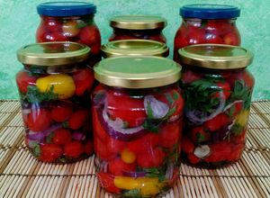 Paradicsomos savanyúság tartósítószer nélkül 🍅 recept fotója