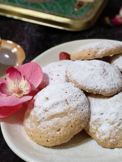 Una foto de Amaretti de almendra: galletas italianas