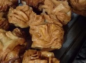 Una foto de Pasteles criollos del 25 de mayo 2019