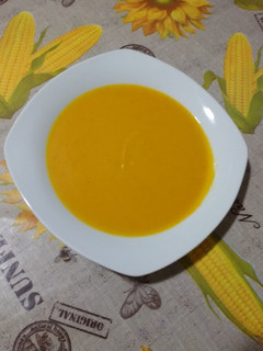 Una foto de Crema de calabaza y manzana con Thermomix
