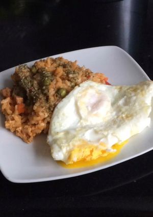 Una foto de Risotto de pollo con verduras
