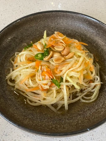 Simple Way Make Recipe Som tum (Thai green papaya salad) that is Really Delicious, Tasty}