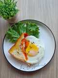 Roti Panggang Telur Mata Sapi