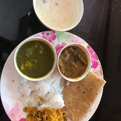 A picture of Thali.