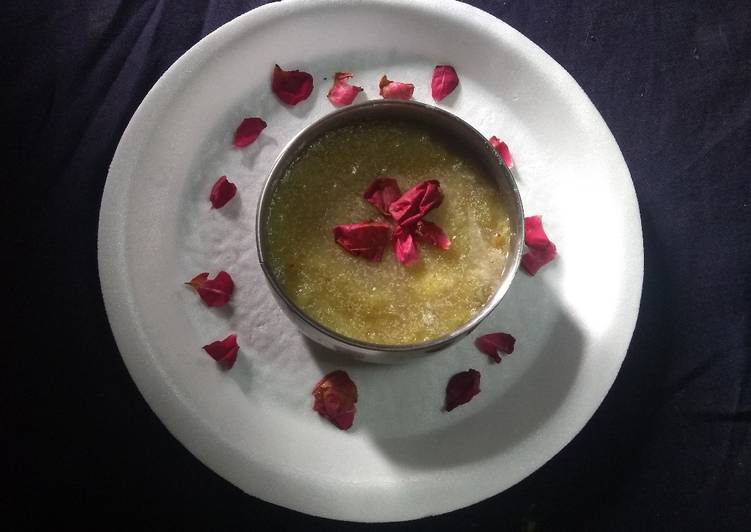 Recipe of Homemade Lauki halwa with poppy seeds caramel topping