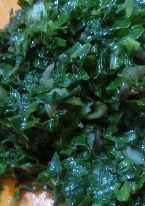A picture of Kales and spinach.