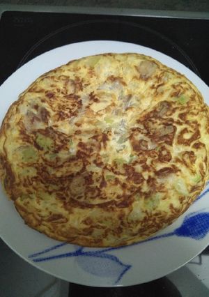 Foto principal de Tortilla de Calabacín, Champiñones y Queso Feta