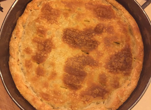 Una foto de Pastel de carne estilo pascualina