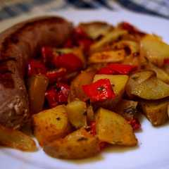 Una foto de Butifarra con patatas (versión ligera)