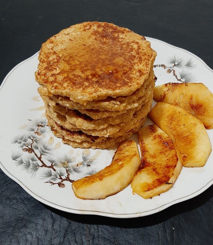 Una foto de Hotcakes o Tortillas de avena y manzana