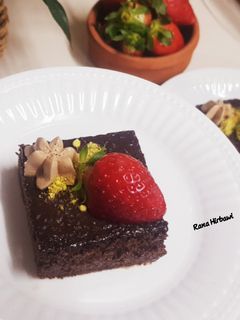 صورة لوصفة كيكة شوكولاته غرقانه بالصوص