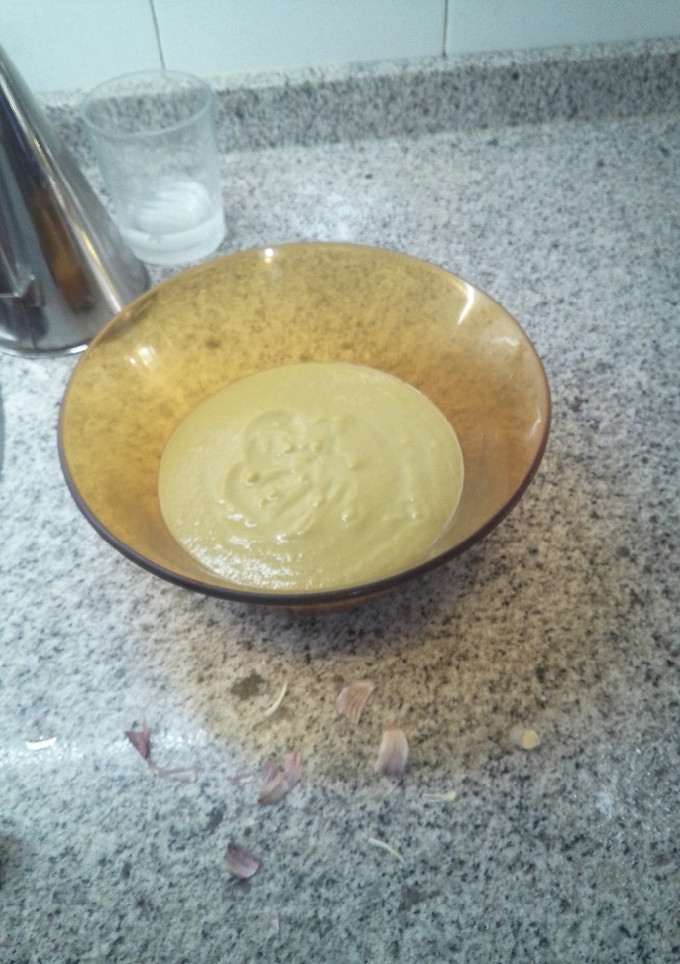 Una foto de Salmorejo de espárragos verdes trigueros