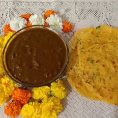 A picture of Sarso dain Saag & Makke di roti.