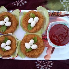 A picture of Bird nest.