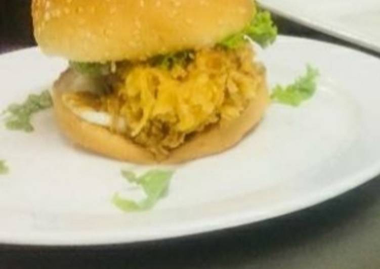 Recipe of Perfect Zinger burger #CookpadApp #Ramadankityari #Fast food
