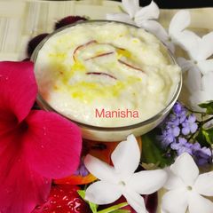 A picture of Kesari Phirni (Saffron Rice Kheer).