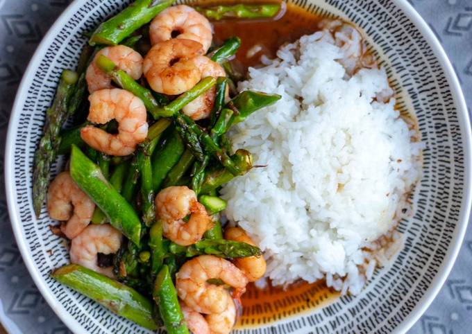 Stir fried asparagus with Prawns