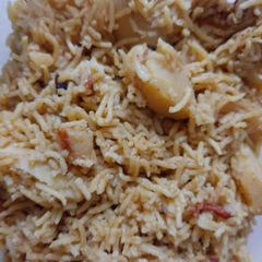 A picture of Aloo ki akni.