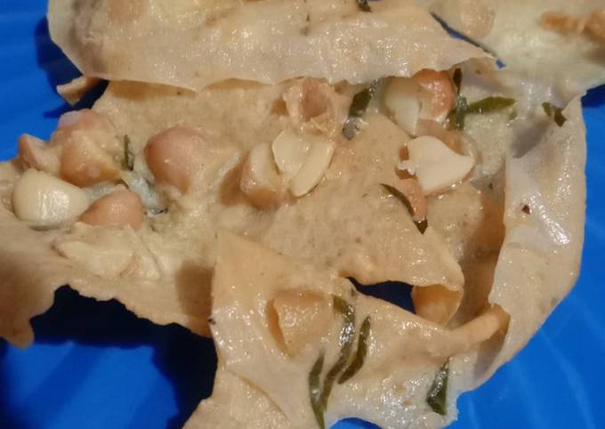 Langkah Mudah untuk Menyiapkan Peyek resep Fah Umi Yasmin Anti Gagal